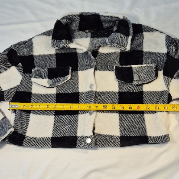 Fleece Crop, Long Sleeves, Silver Buttons Women Jacket, Size M - Picture 7 of 14